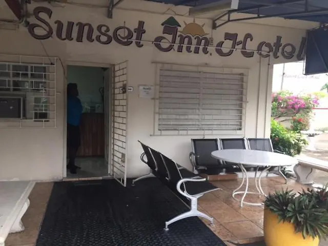 Sunset Inn Apartment Hotel Kingston