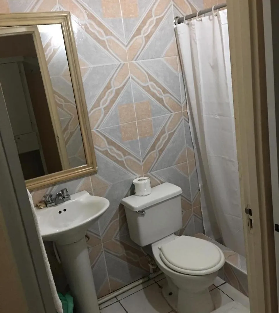Sunset Inn Apartment Hotel Kingston 2*,  Jamaika
